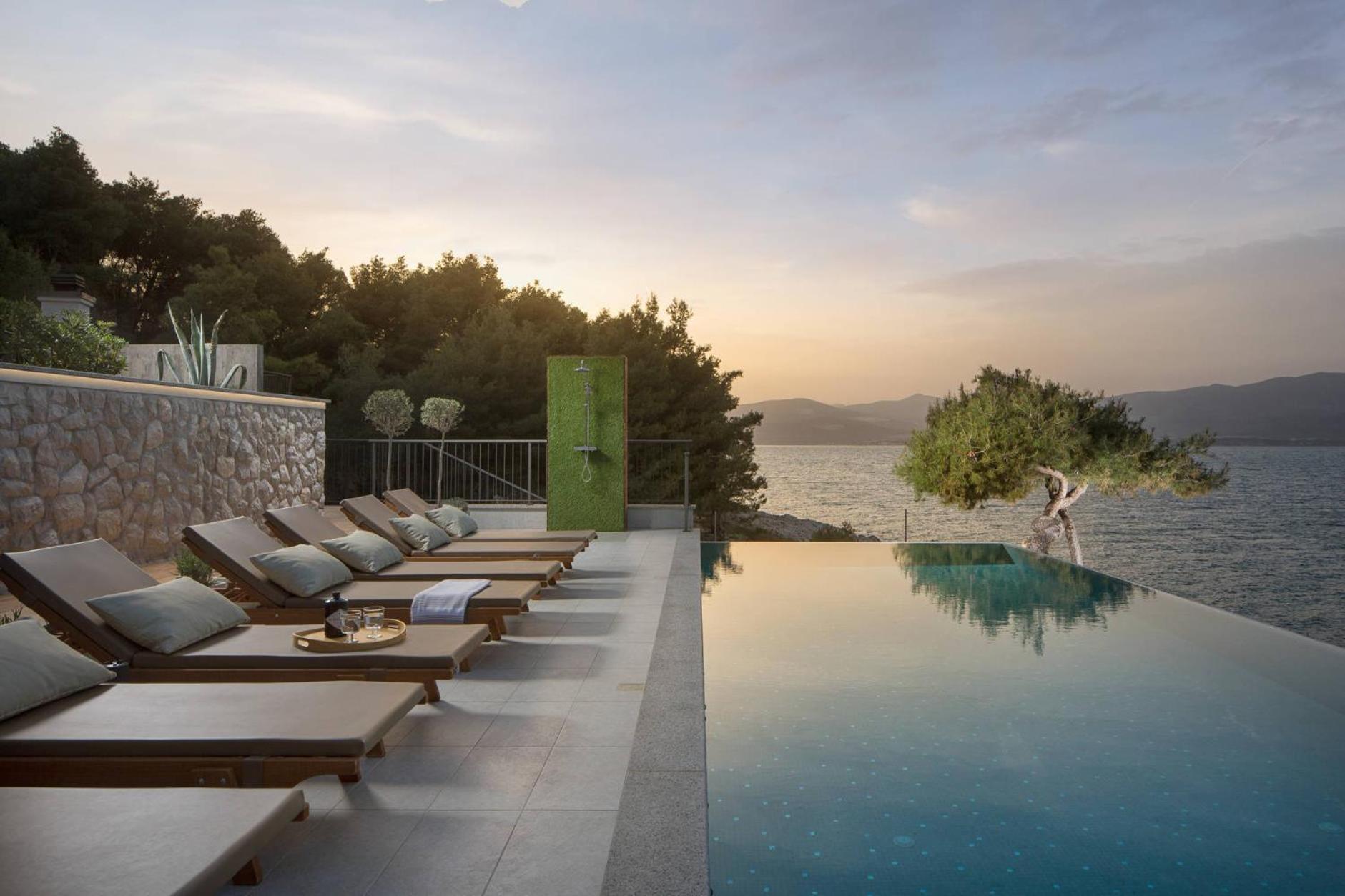 Olive Hill House - Ground Floor Apartment Slatine Luaran gambar